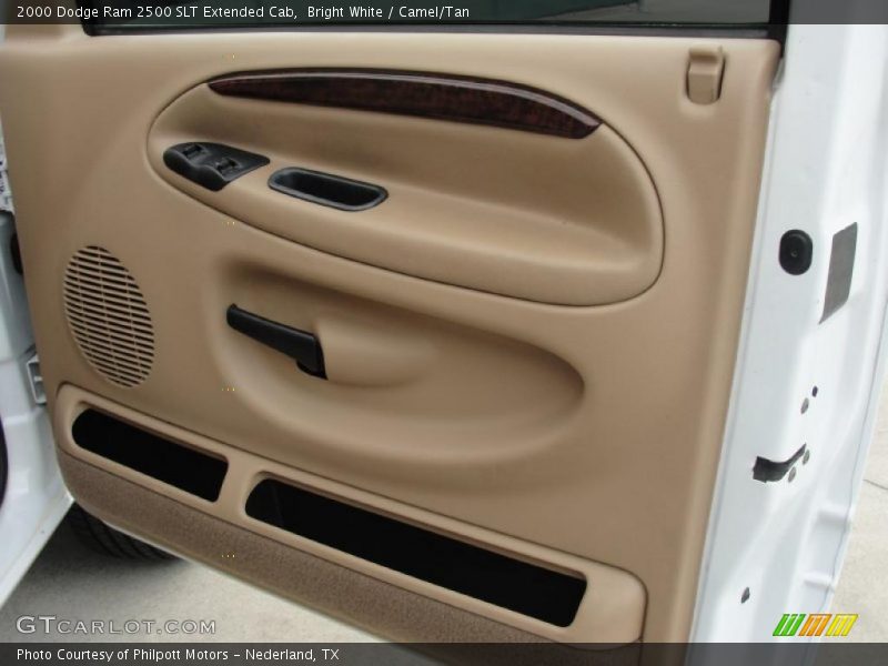 Door Panel of 2000 Ram 2500 SLT Extended Cab