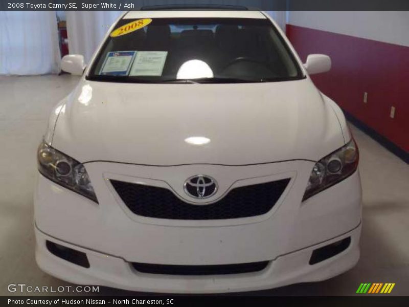Super White / Ash 2008 Toyota Camry SE
