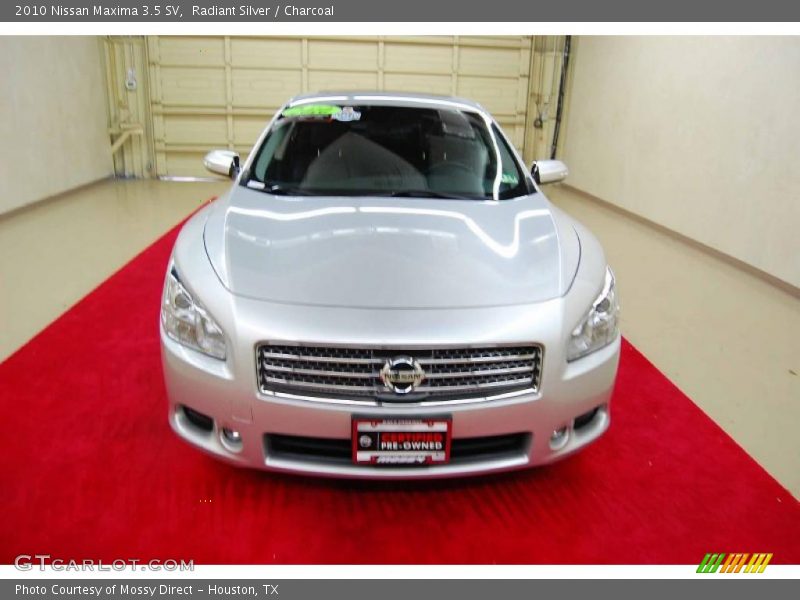 Radiant Silver / Charcoal 2010 Nissan Maxima 3.5 SV