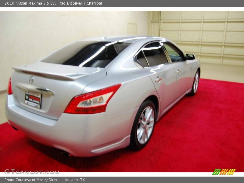 Radiant Silver / Charcoal 2010 Nissan Maxima 3.5 SV