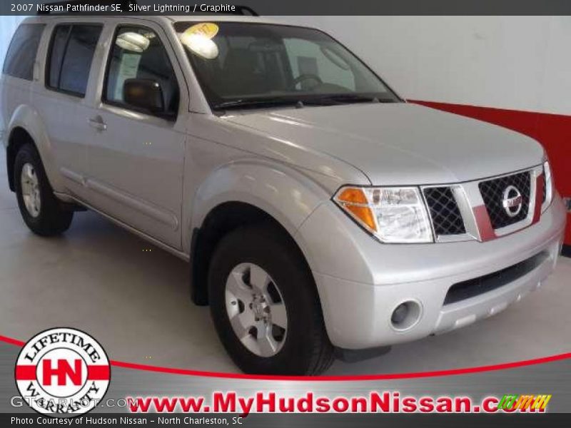 Silver Lightning / Graphite 2007 Nissan Pathfinder SE
