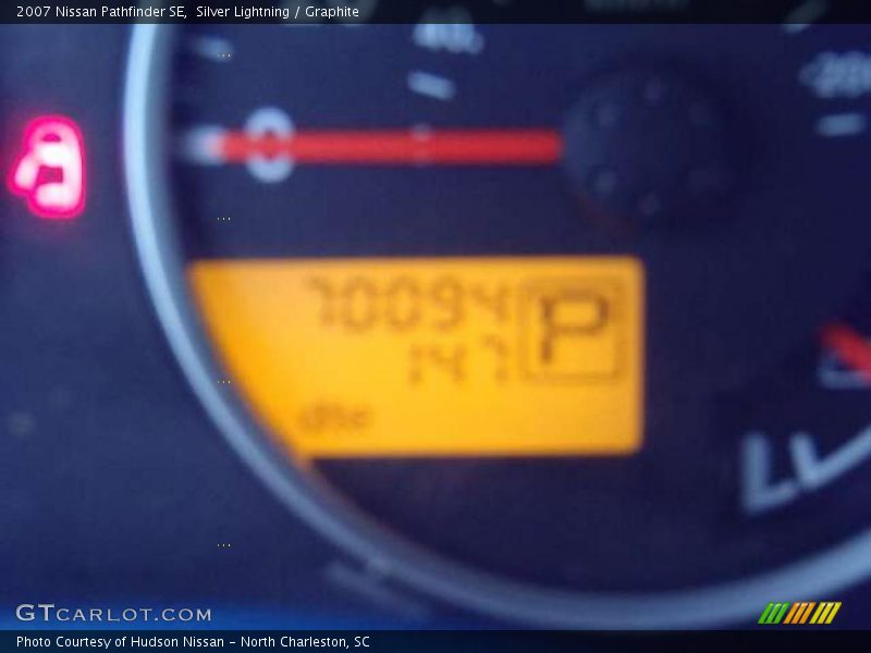 Silver Lightning / Graphite 2007 Nissan Pathfinder SE