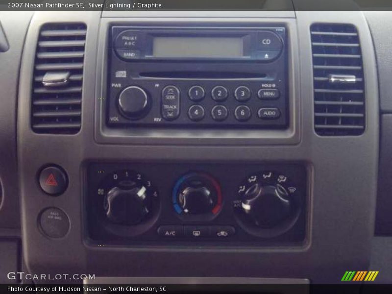 Silver Lightning / Graphite 2007 Nissan Pathfinder SE