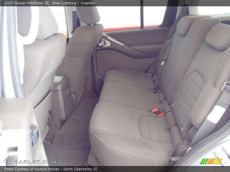 Silver Lightning / Graphite 2007 Nissan Pathfinder SE