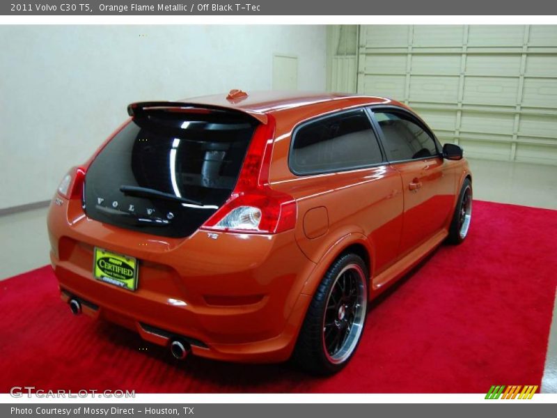 Orange Flame Metallic / Off Black T-Tec 2011 Volvo C30 T5