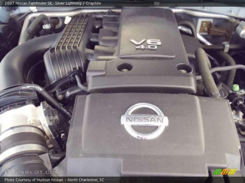 Silver Lightning / Graphite 2007 Nissan Pathfinder SE