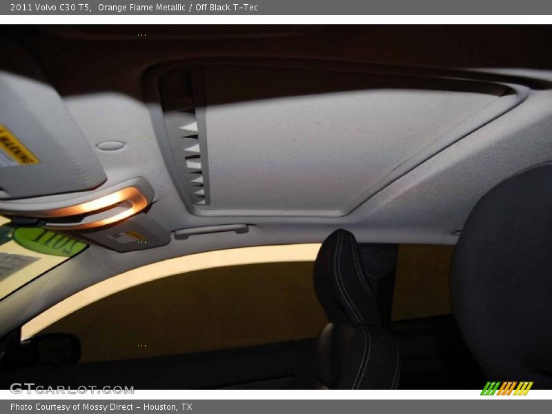 Sunroof of 2011 C30 T5