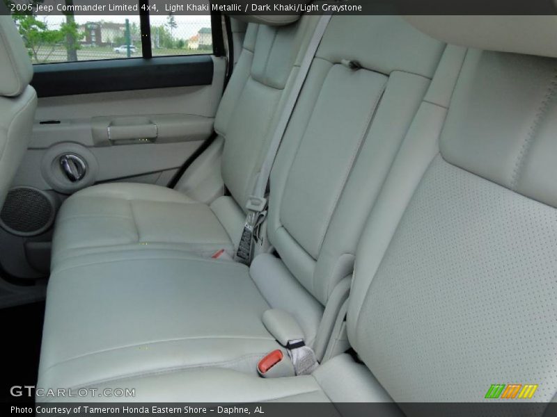 Light Khaki Metallic / Dark Khaki/Light Graystone 2006 Jeep Commander Limited 4x4