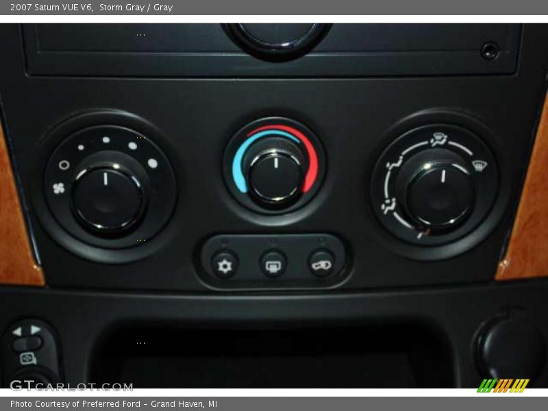 Storm Gray / Gray 2007 Saturn VUE V6