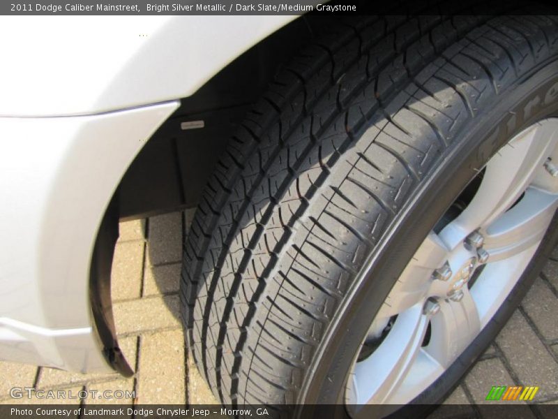 Bright Silver Metallic / Dark Slate/Medium Graystone 2011 Dodge Caliber Mainstreet