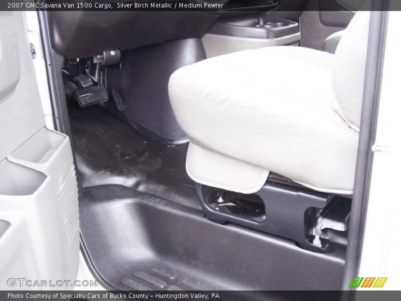 Silver Birch Metallic / Medium Pewter 2007 GMC Savana Van 1500 Cargo