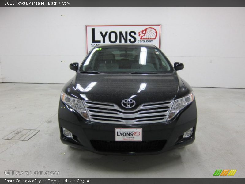 Black / Ivory 2011 Toyota Venza I4