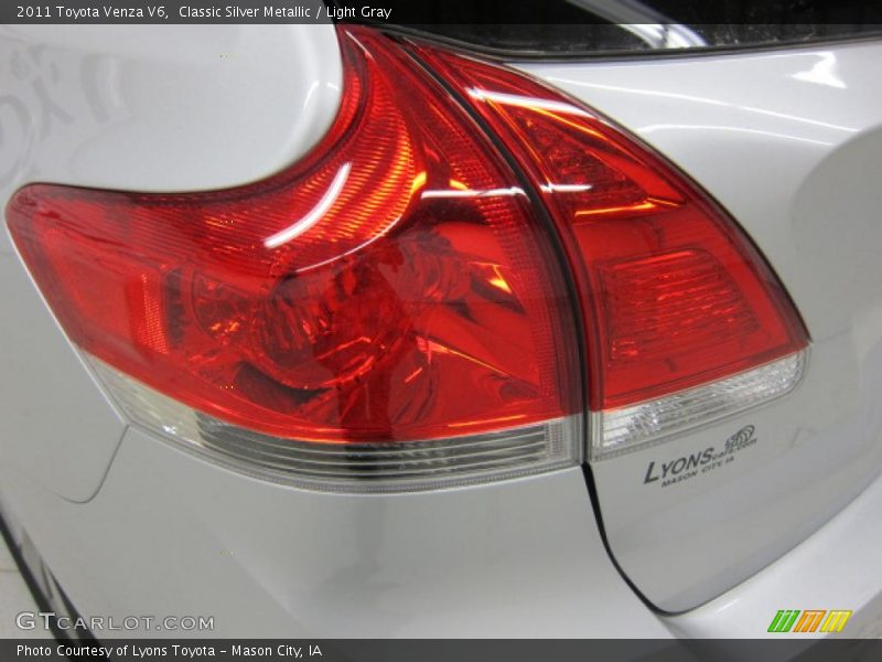 Classic Silver Metallic / Light Gray 2011 Toyota Venza V6