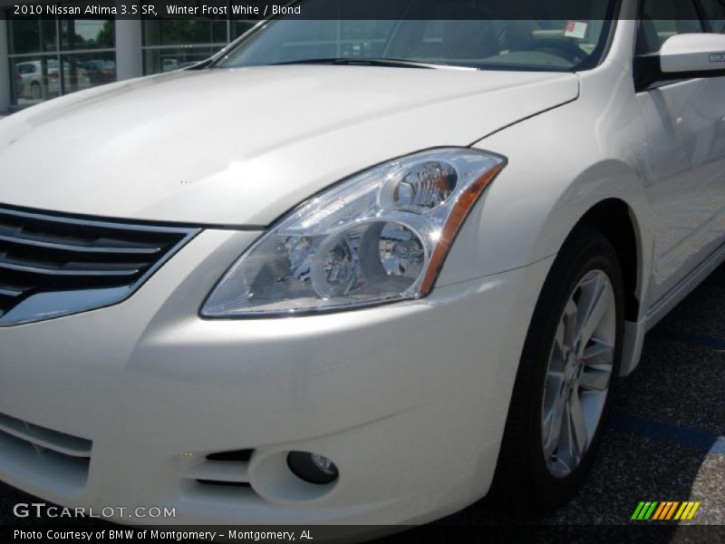 Winter Frost White / Blond 2010 Nissan Altima 3.5 SR