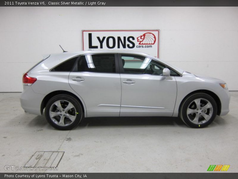 Classic Silver Metallic / Light Gray 2011 Toyota Venza V6