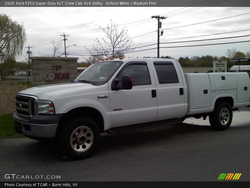 Oxford White / Medium Flint 2005 Ford F350 Super Duty XLT Crew Cab 4x4 Utility