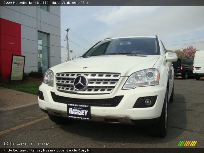 Arctic White / Black 2009 Mercedes-Benz ML 350 4Matic