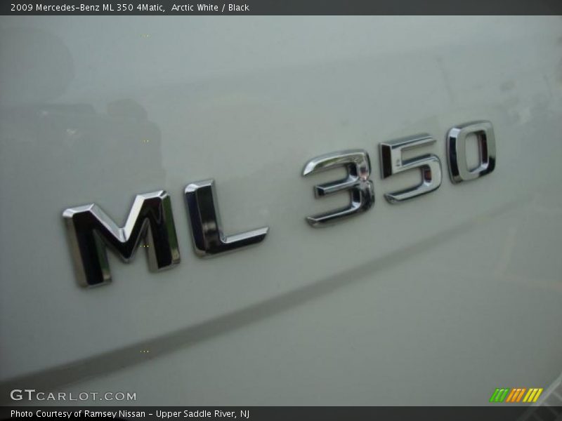 Arctic White / Black 2009 Mercedes-Benz ML 350 4Matic