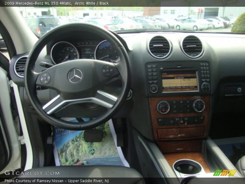 Arctic White / Black 2009 Mercedes-Benz ML 350 4Matic