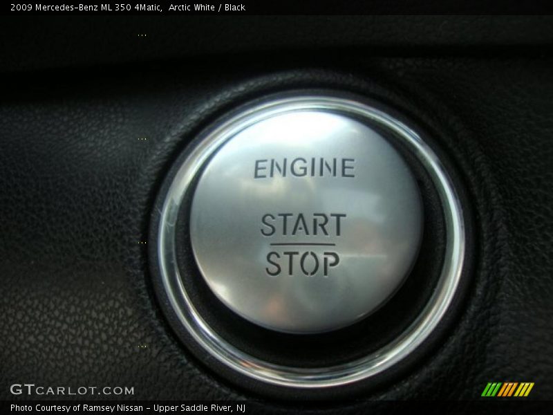 Arctic White / Black 2009 Mercedes-Benz ML 350 4Matic