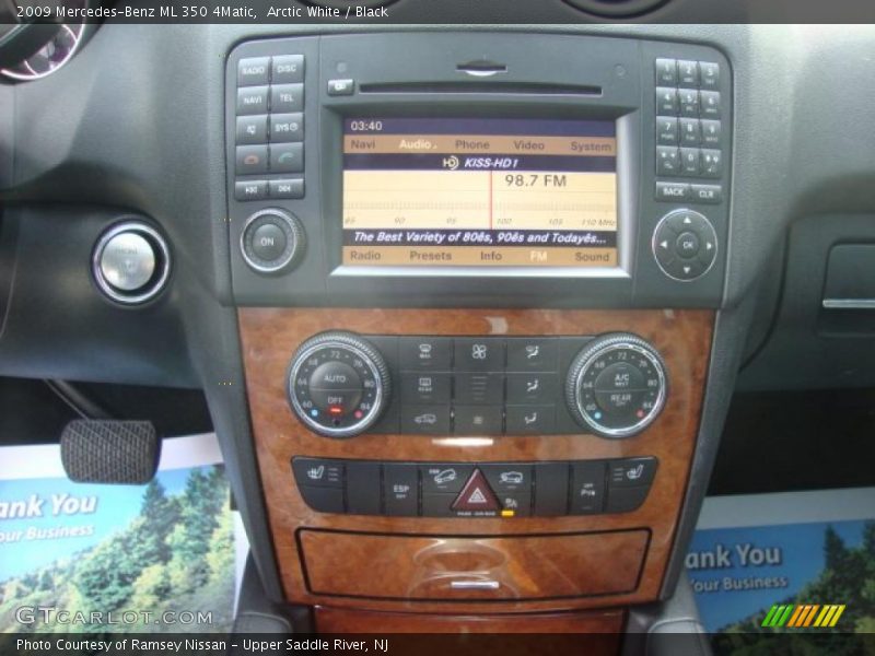 Arctic White / Black 2009 Mercedes-Benz ML 350 4Matic