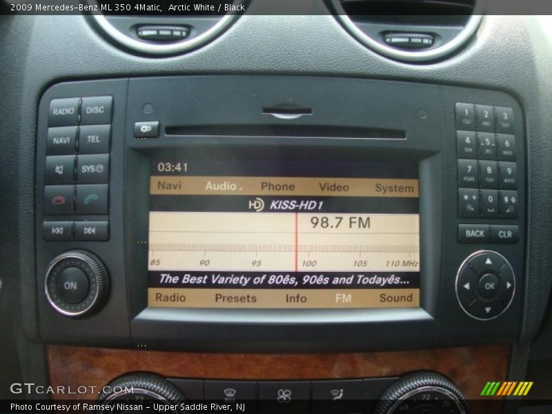Arctic White / Black 2009 Mercedes-Benz ML 350 4Matic