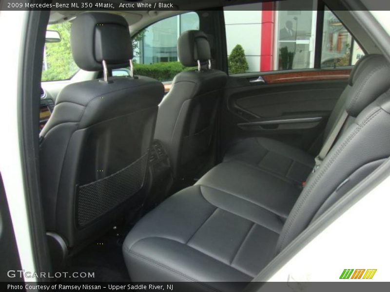 Arctic White / Black 2009 Mercedes-Benz ML 350 4Matic