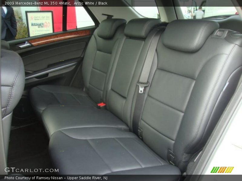 Arctic White / Black 2009 Mercedes-Benz ML 350 4Matic