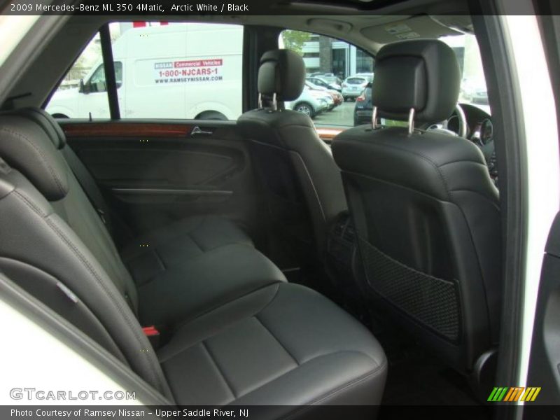 Arctic White / Black 2009 Mercedes-Benz ML 350 4Matic