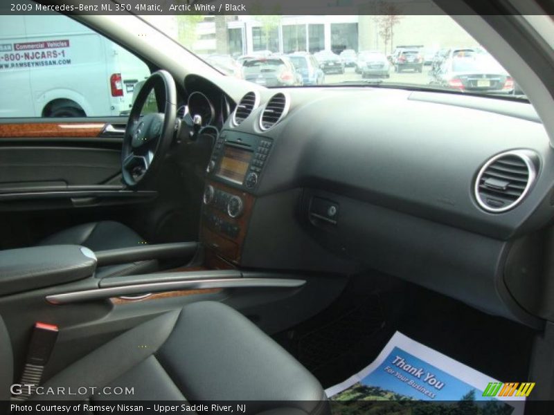 Arctic White / Black 2009 Mercedes-Benz ML 350 4Matic