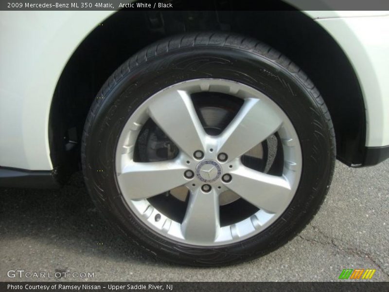 Arctic White / Black 2009 Mercedes-Benz ML 350 4Matic
