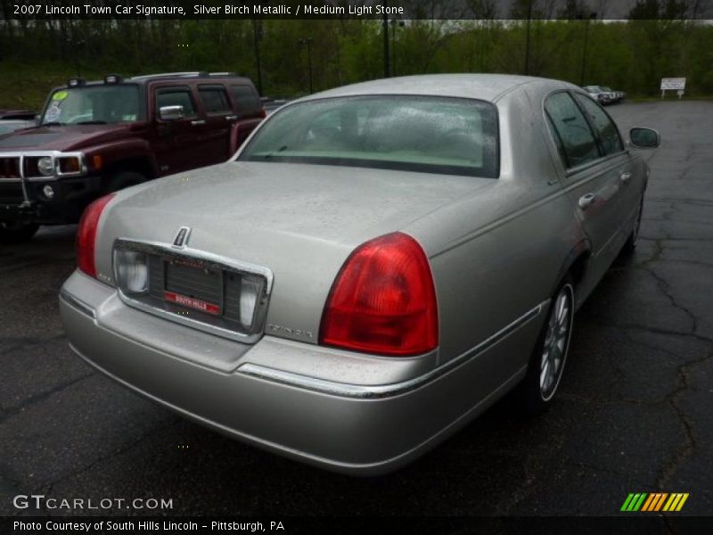Silver Birch Metallic / Medium Light Stone 2007 Lincoln Town Car Signature