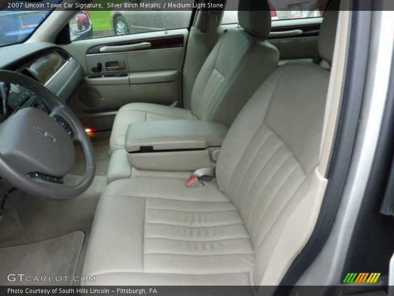 Silver Birch Metallic / Medium Light Stone 2007 Lincoln Town Car Signature