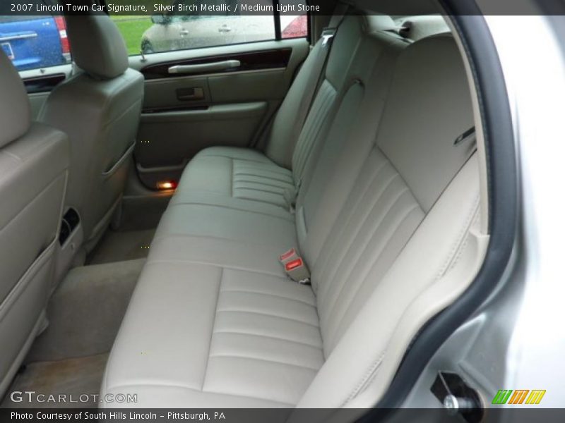 Silver Birch Metallic / Medium Light Stone 2007 Lincoln Town Car Signature