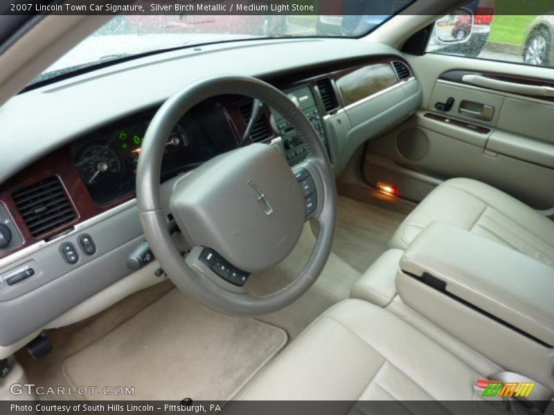 Silver Birch Metallic / Medium Light Stone 2007 Lincoln Town Car Signature