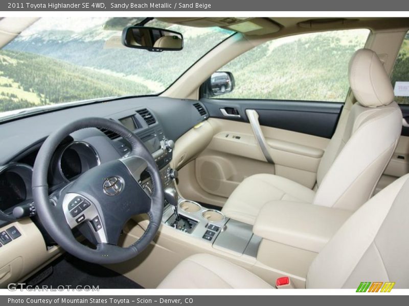 Sandy Beach Metallic / Sand Beige 2011 Toyota Highlander SE 4WD