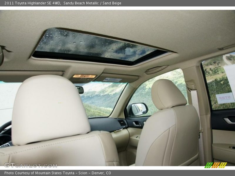 Sandy Beach Metallic / Sand Beige 2011 Toyota Highlander SE 4WD