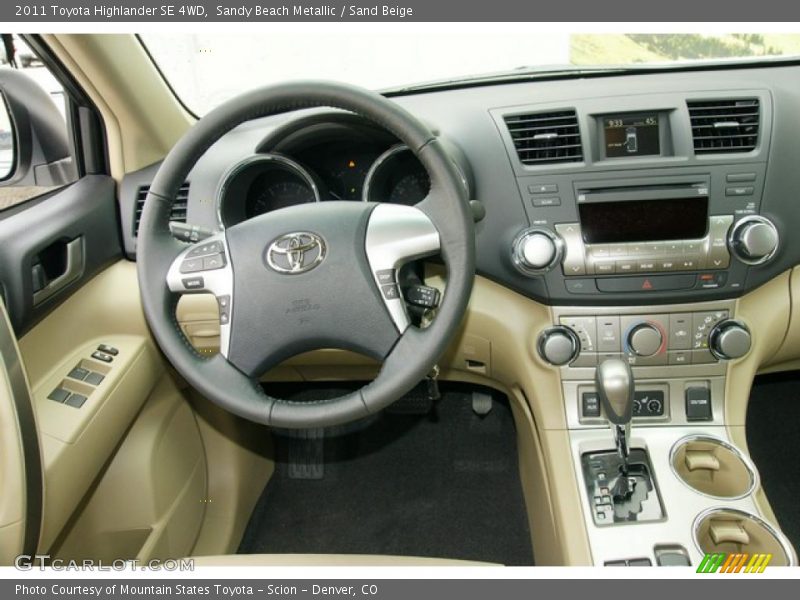 Sandy Beach Metallic / Sand Beige 2011 Toyota Highlander SE 4WD