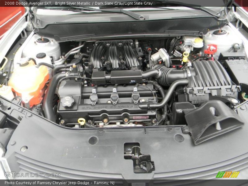 Bright Silver Metallic / Dark Slate Gray/Light Slate Gray 2008 Dodge Avenger SXT
