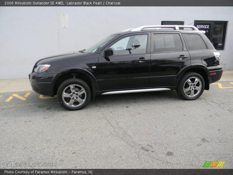 Labrador Black Pearl / Charcoal 2006 Mitsubishi Outlander SE 4WD
