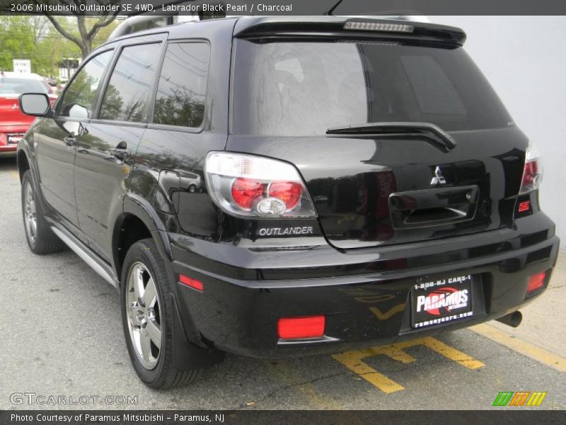 Labrador Black Pearl / Charcoal 2006 Mitsubishi Outlander SE 4WD