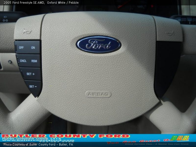 Oxford White / Pebble 2005 Ford Freestyle SE AWD