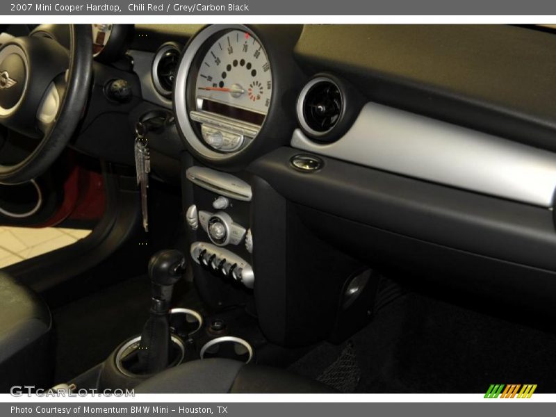 Chili Red / Grey/Carbon Black 2007 Mini Cooper Hardtop