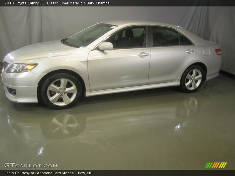 Classic Silver Metallic / Dark Charcoal 2010 Toyota Camry SE