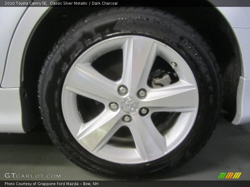 Classic Silver Metallic / Dark Charcoal 2010 Toyota Camry SE