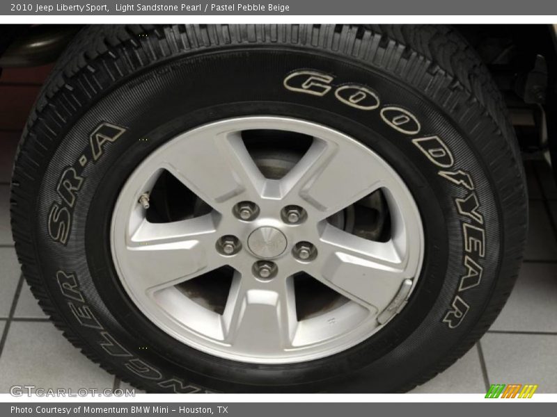 Light Sandstone Pearl / Pastel Pebble Beige 2010 Jeep Liberty Sport
