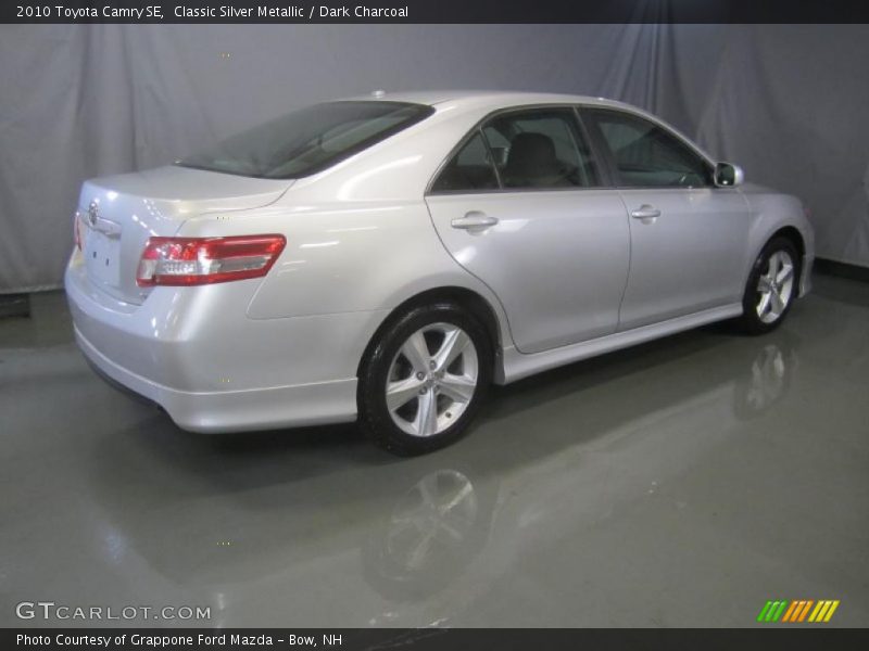 Classic Silver Metallic / Dark Charcoal 2010 Toyota Camry SE