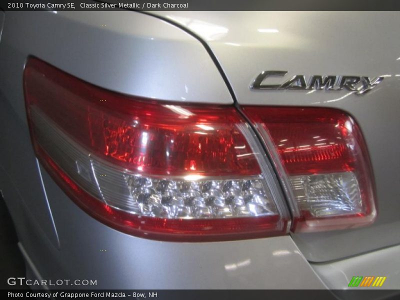 Classic Silver Metallic / Dark Charcoal 2010 Toyota Camry SE