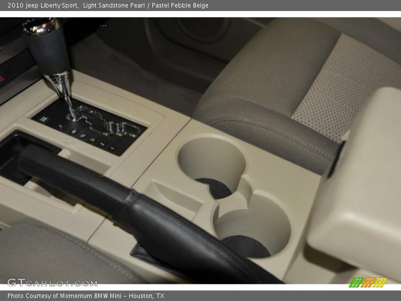 Light Sandstone Pearl / Pastel Pebble Beige 2010 Jeep Liberty Sport