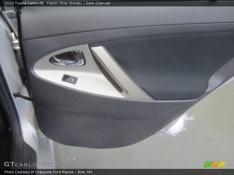 Classic Silver Metallic / Dark Charcoal 2010 Toyota Camry SE